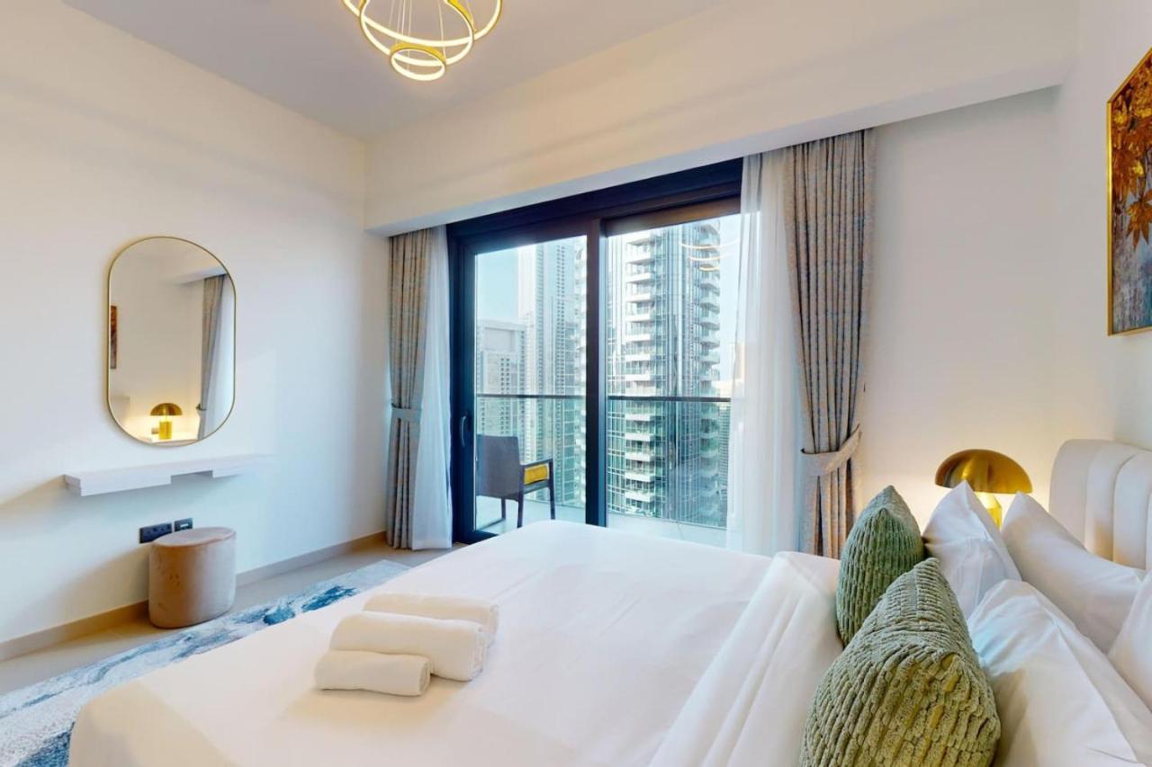 Act One Act Two - Classy Three Bedroom Dubai