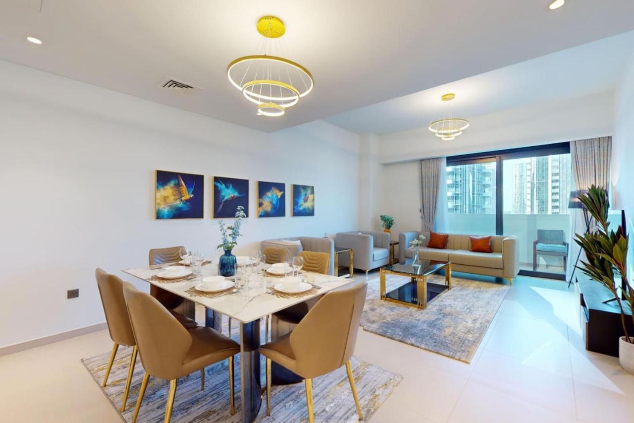 Act One Act Two - Classy Three Bedroom Apartment *
